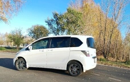 Honda Freed I, 2013 год, 1 399 999 рублей, 6 фотография
