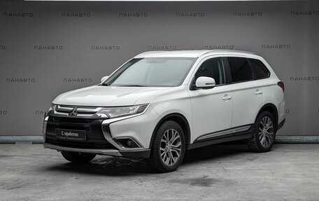 Mitsubishi Outlander III рестайлинг 3, 2015 год, 1 737 000 рублей, 1 фотография