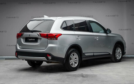 Mitsubishi Outlander III рестайлинг 3, 2017 год, 1 775 000 рублей, 3 фотография