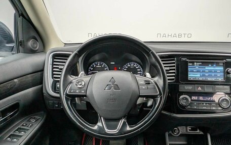 Mitsubishi Outlander III рестайлинг 3, 2015 год, 1 737 000 рублей, 15 фотография