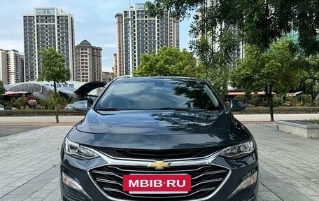 Chevrolet Malibu IX, 2022 год, 1 500 147 рублей, 2 фотография