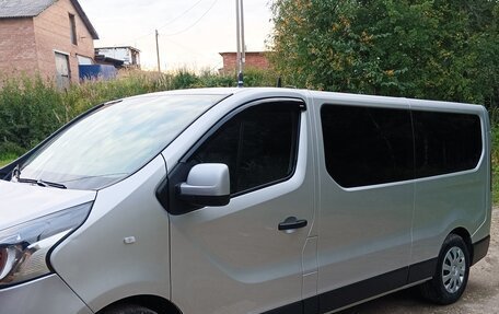 Renault Trafic, 2019 год, 2 350 000 рублей, 7 фотография