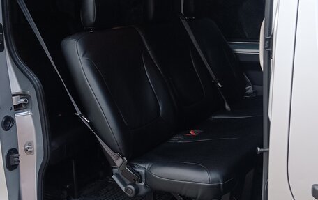 Renault Trafic, 2019 год, 2 350 000 рублей, 5 фотография