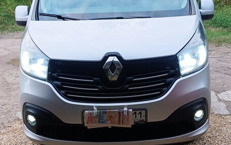 Renault Trafic, 2019 год, 2 350 000 рублей, 2 фотография
