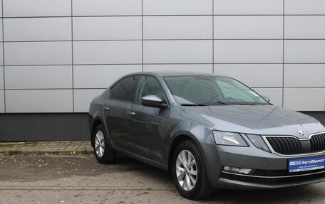 Skoda Octavia, 2017 год, 1 565 000 рублей, 3 фотография