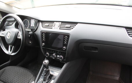 Skoda Octavia, 2017 год, 1 565 000 рублей, 4 фотография