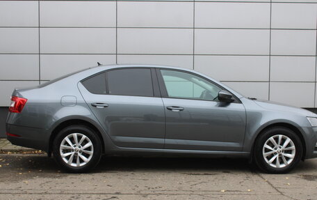 Skoda Octavia, 2017 год, 1 565 000 рублей, 8 фотография