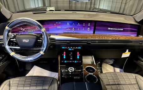 Cadillac Escalade V, 2025 год, 19 400 000 рублей, 25 фотография