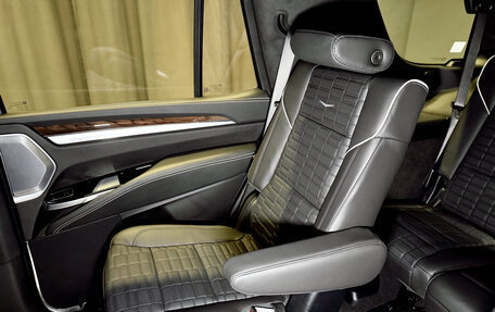 Cadillac Escalade V, 2025 год, 19 400 000 рублей, 32 фотография