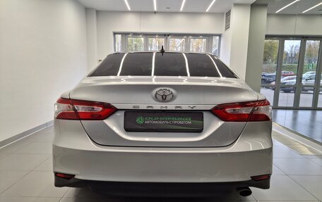 Toyota Camry, 2019 год, 2 600 000 рублей, 5 фотография