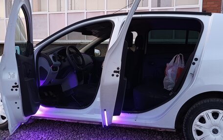 Renault Sandero II рестайлинг, 2015 год, 450 000 рублей, 2 фотография