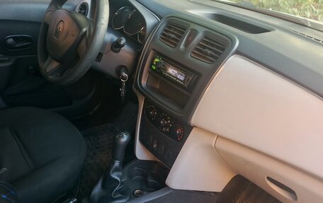 Renault Sandero II рестайлинг, 2015 год, 450 000 рублей, 10 фотография