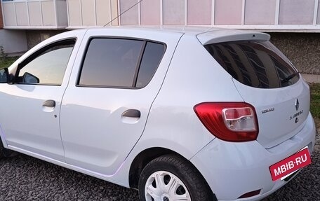 Renault Sandero II рестайлинг, 2015 год, 450 000 рублей, 7 фотография