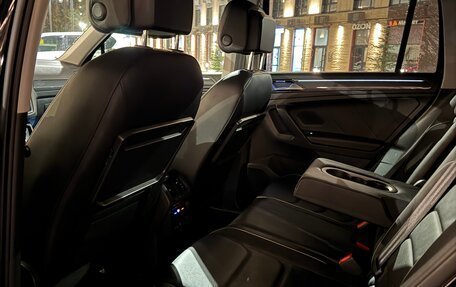 Volkswagen Tiguan II, 2019 год, 3 640 000 рублей, 15 фотография