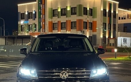 Volkswagen Tiguan II, 2019 год, 3 640 000 рублей, 4 фотография