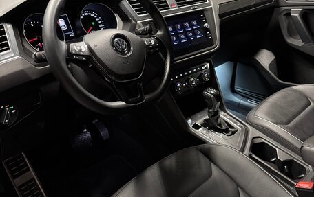 Volkswagen Tiguan II, 2019 год, 3 640 000 рублей, 29 фотография
