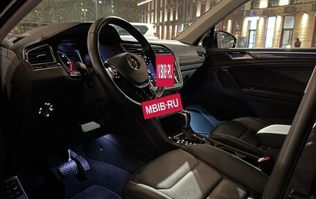 Volkswagen Tiguan II, 2019 год, 3 640 000 рублей, 13 фотография