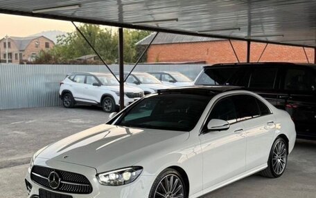 Mercedes-Benz E-Класс, 2022 год, 5 550 000 рублей, 3 фотография