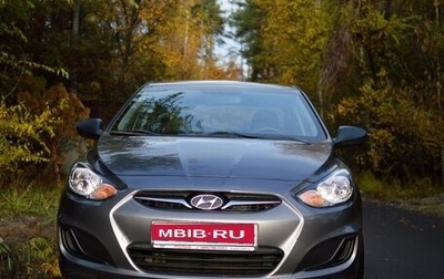 Hyundai Solaris II рестайлинг, 2011 год, 800 000 рублей, 1 фотография
