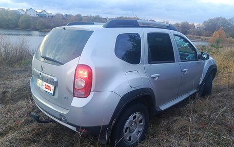 Renault Duster I рестайлинг, 2014 год, 880 000 рублей, 2 фотография