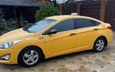 Hyundai i40 I рестайлинг, 2014 год, 890 000 рублей, 3 фотография