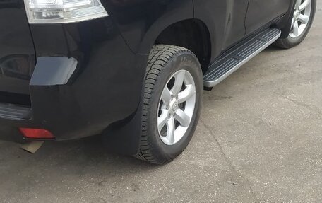 Toyota Land Cruiser Prado 150 рестайлинг 2, 2011 год, 2 700 000 рублей, 13 фотография