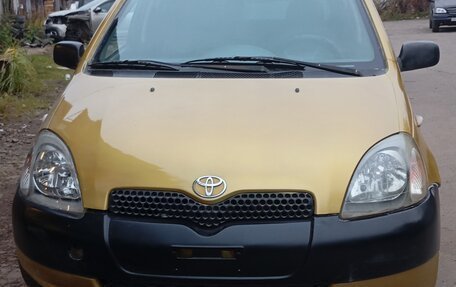Toyota Yaris I рестайлинг, 1999 год, 155 000 рублей, 1 фотография