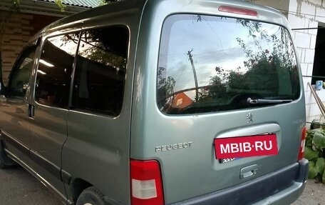 Peugeot Partner II рестайлинг 2, 2003 год, 330 000 рублей, 2 фотография