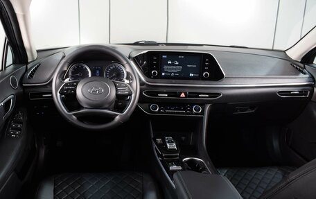 Hyundai Sonata VIII, 2019 год, 2 171 000 рублей, 6 фотография