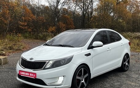 KIA Rio III рестайлинг, 2011 год, 720 000 рублей, 3 фотография