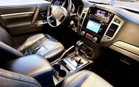 Mitsubishi Pajero IV, 2015 год, 2 450 000 рублей, 12 фотография