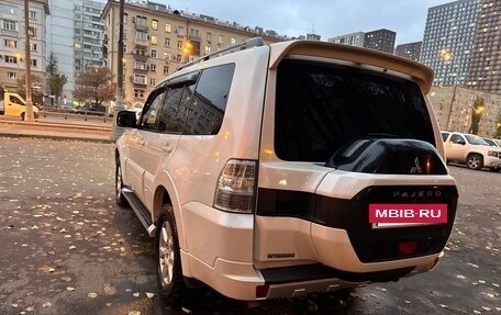 Mitsubishi Pajero IV, 2015 год, 2 450 000 рублей, 7 фотография
