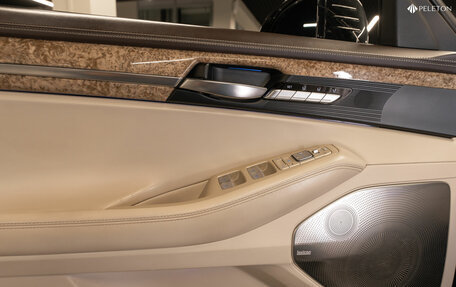 Genesis G90 I рестайлинг, 2016 год, 2 450 000 рублей, 15 фотография