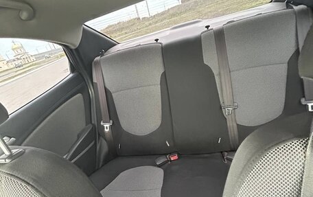 Hyundai Solaris II рестайлинг, 2012 год, 400 000 рублей, 9 фотография