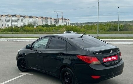 Hyundai Solaris II рестайлинг, 2012 год, 400 000 рублей, 8 фотография