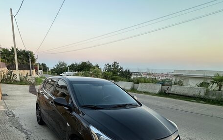 Hyundai Solaris II рестайлинг, 2016 год, 499 000 рублей, 1 фотография