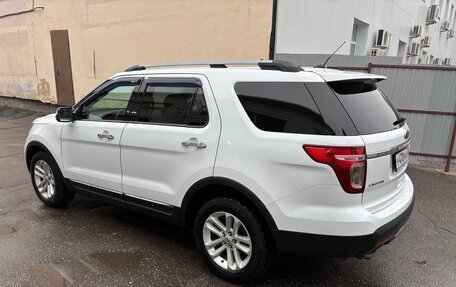 Ford Explorer VI, 2014 год, 1 800 000 рублей, 5 фотография
