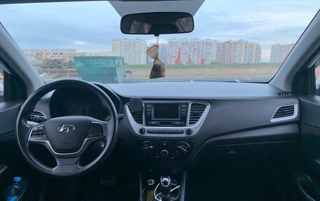 Hyundai Solaris II рестайлинг, 2019 год, 1 350 000 рублей, 5 фотография