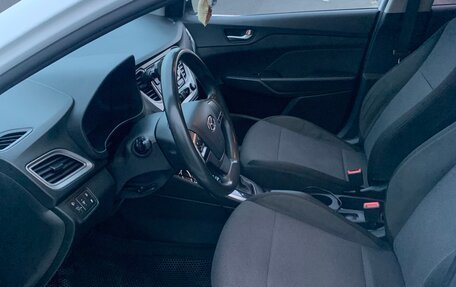 Hyundai Solaris II рестайлинг, 2019 год, 1 350 000 рублей, 10 фотография