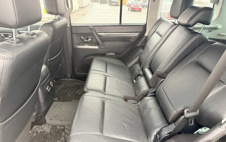 Mitsubishi Pajero IV, 2011 год, 1 468 000 рублей, 18 фотография