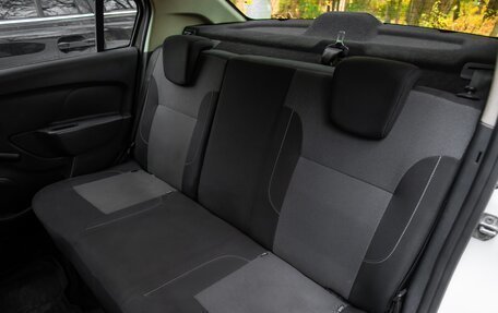 Renault Logan II, 2020 год, 700 000 рублей, 16 фотография