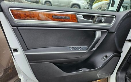 Volkswagen Touareg III, 2014 год, 2 800 000 рублей, 11 фотография