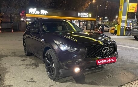 Infiniti FX II, 2011 год, 1 800 000 рублей, 3 фотография