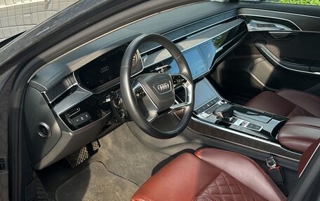 Audi A8, 2018 год, 1 300 000 рублей, 5 фотография
