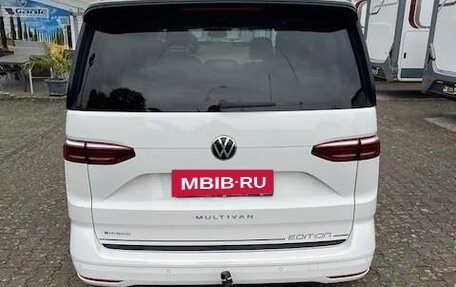 Volkswagen Multivan, 2022 год, 4 850 000 рублей, 6 фотография