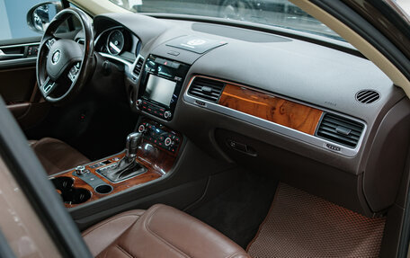 Volkswagen Touareg III, 2012 год, 1 900 000 рублей, 6 фотография