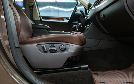 Volkswagen Touareg III, 2012 год, 1 900 000 рублей, 7 фотография