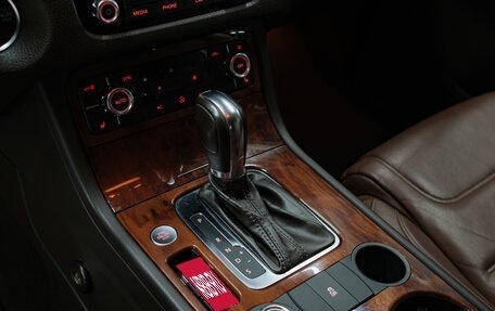 Volkswagen Touareg III, 2012 год, 1 900 000 рублей, 11 фотография