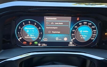 Volkswagen Multivan, 2022 год, 4 950 000 рублей, 13 фотография