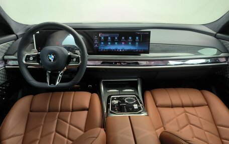 BMW 7 серия, 2025 год, 28 990 000 рублей, 11 фотография
